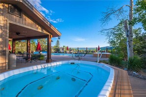 Outdoor pool - Moraine 1580 (Steamboat Springs)