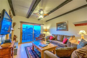 Flat-screen TV, fireplace