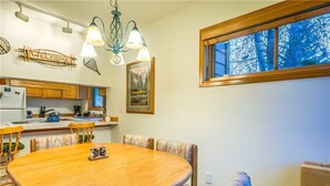 In-room dining - Pines E101 (Steamboat Springs)
