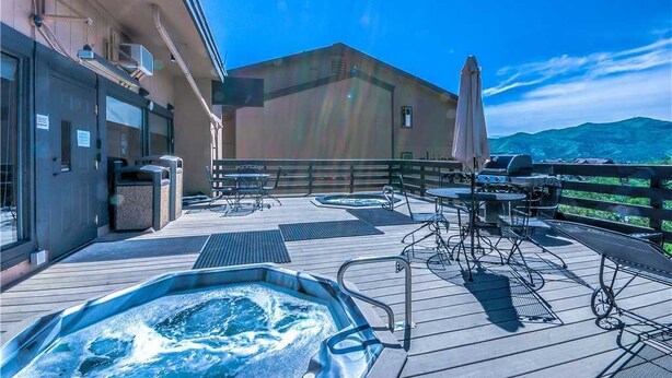 Bain à remous extérieur