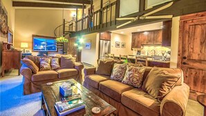 Living area - Storm Meadows 455 (Steamboat Springs)