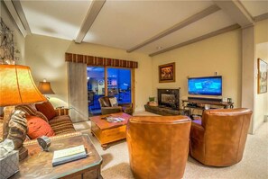 Flat-screen TV, fireplace