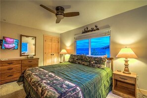 2 bedrooms, free wired Internet - Storm Meadows 445 (Steamboat Springs)