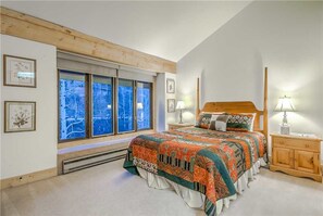 4 bedrooms, free WiFi - Snowbird Chalet (Steamboat Springs)
