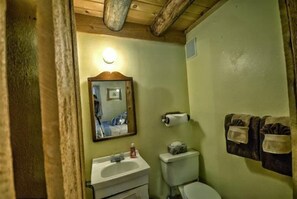 Bathroom - Perry Mansfield - Pine Cabin (Steamboat Springs)