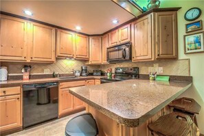 Stovetop, dishwasher, cookware/dishes/utensils, dining tables