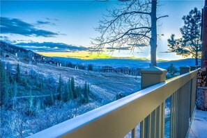 Property grounds - Storm Meadows B 213 (Steamboat Springs)