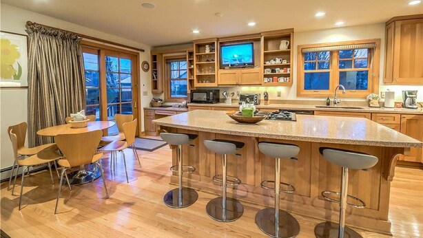Private kitchen - Seventh Heaven Chalet (Steamboat Springs)