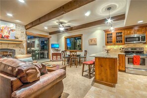 Flat-screen TV, fireplace