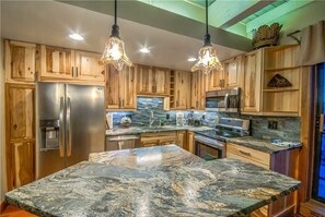 Dishwasher, cookware/dishes/utensils - Storm Meadows C 310 (Steamboat Springs)
