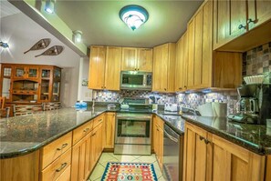 Dishwasher, dining tables