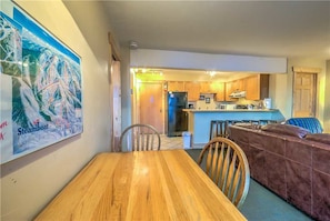 In-room dining - Storm Meadows 333 (Steamboat Springs)