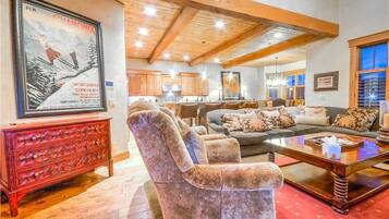 Flat-screen TV, fireplace