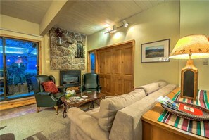 Flat-screen TV, fireplace