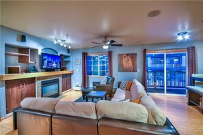 2 bedrooms, free wired internet