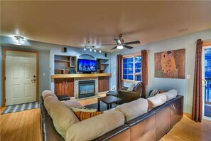 TV, fireplace - Sunray Meadows 703 (Steamboat Springs)