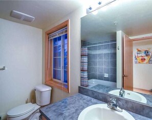 Bathroom - Sunray Meadows 703 (Steamboat Springs)