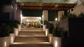 EntrĂ©e de lâhĂ©bergement