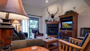 Living area - Timber Run 208 (Steamboat Springs)