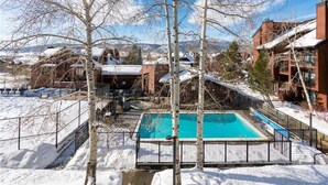 Outdoor pool - Timber Run 401 (Steamboat Springs)