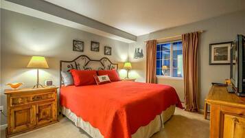 2 bedrooms, free wired internet