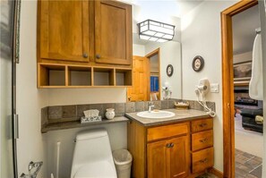 Bathroom - Waterford 14 (Steamboat Springs)