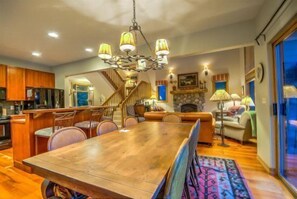 객실 내 식사 공간