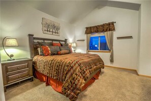 2 bedrooms, free wired Internet