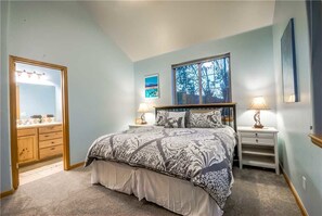 3 bedrooms, free wired Internet