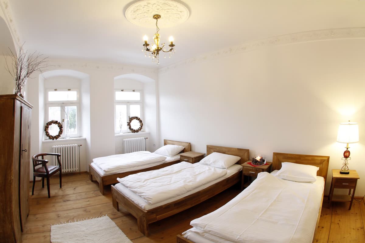 Apartment, Kitchenette | Free WiFi, bed sheets