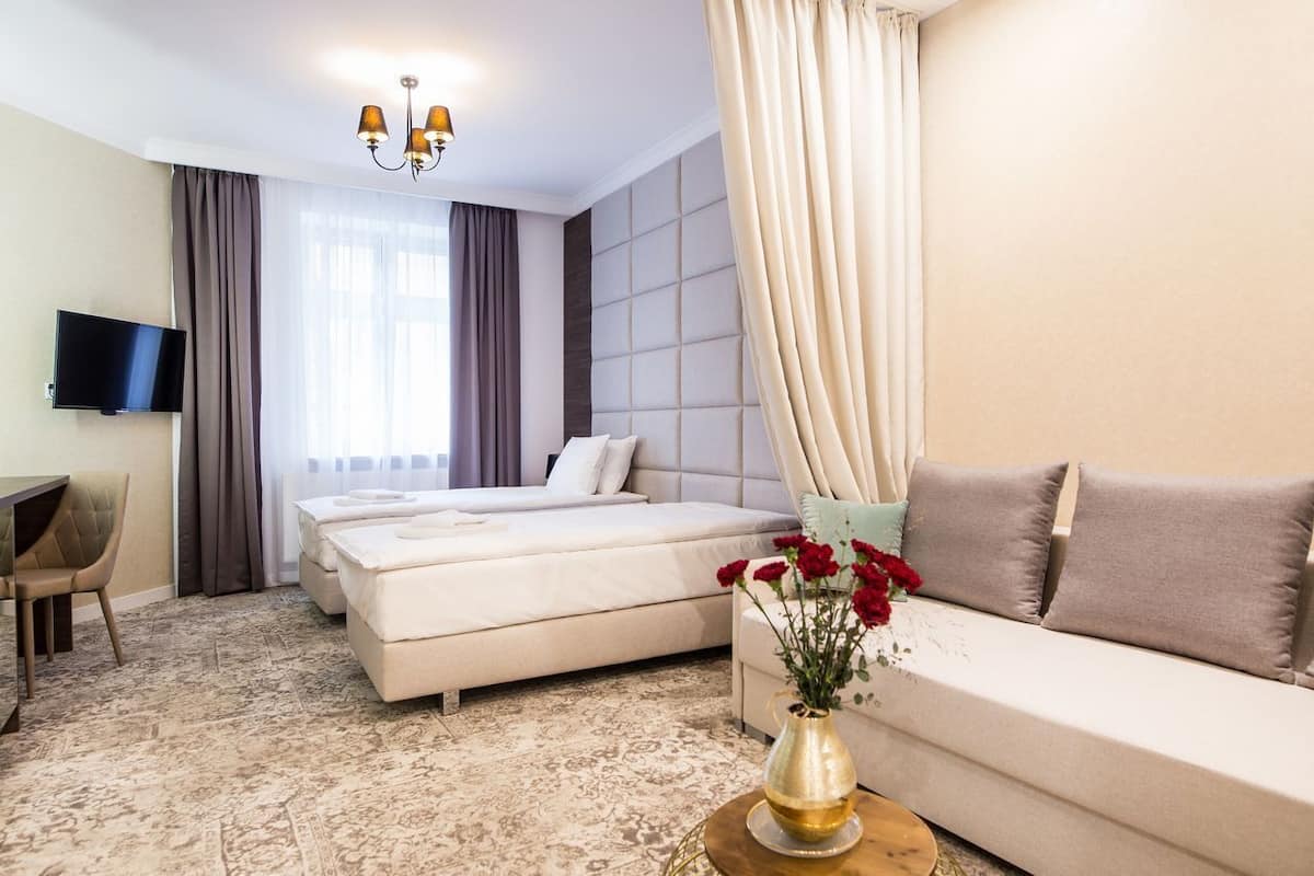 Superior Room | 1 bedroom, hypo-allergenic bedding, memory foam beds, in-room safe