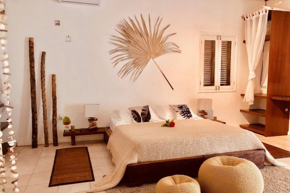 Superior | Frigobar, cofres nos quartos, Wi-Fi de cortesia, roupa de cama