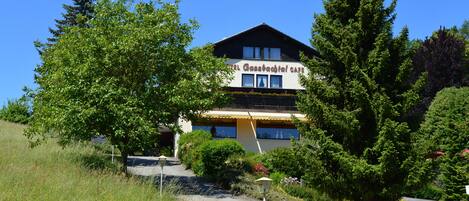 Façade de l’hébergement