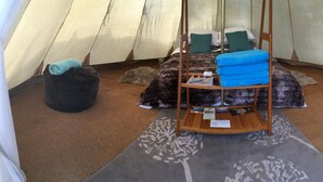 Tent, 1 King Bed, Non Smoking | Rollaway beds (surcharge), bed sheets - Quex Livery Glamping (Birchington)