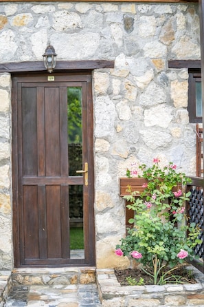 Exterior - Felix Pension (Prajila)