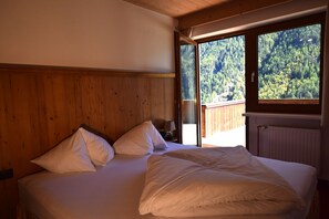 Apartamento, 3 quartos (4) | Wi-Fi de cortesia, roupa de cama