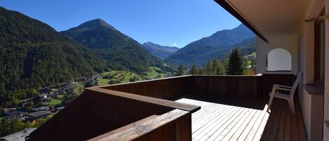 Apartment, 3 Bedrooms (4) | Terrace/patio