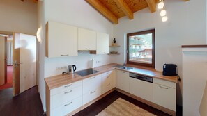 Apartamento clássico, para não fumantes, terraço | Wi-Fi de cortesia, roupa de cama