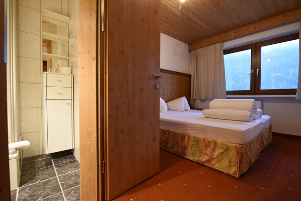 Apartamento, 3 habitaciones (4) | Wifi gratis y ropa de cama