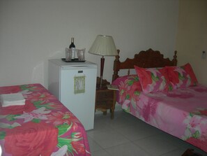 Doppel- oder Zweibettzimmer | Minibar, Bügeleisen/Bügelbrett, Bettwäsche