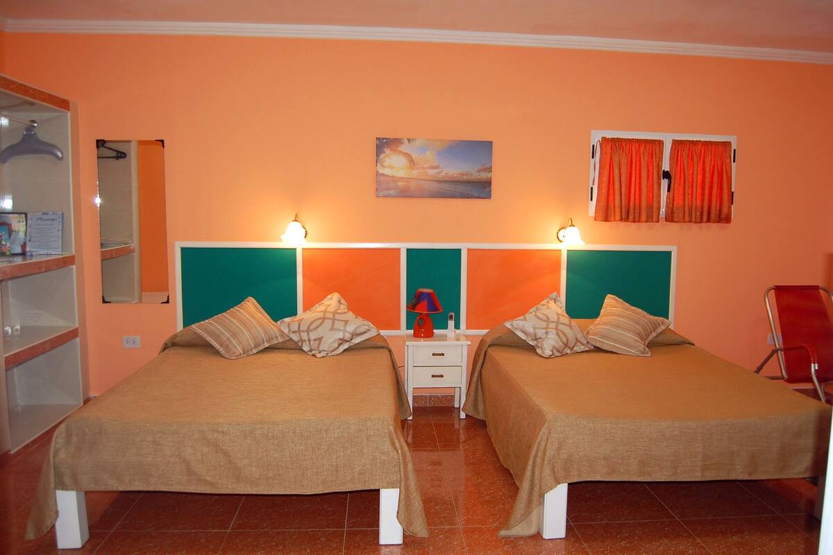 Superior-Doppel- oder -Zweibettzimmer | Minibar, Bügeleisen/Bügelbrett, Bettwäsche