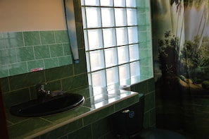 Double or Twin Room | Bathroom