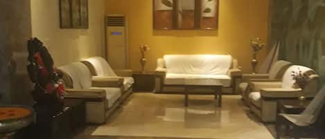 Sala de estar en el lobby