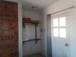 1 habitación, minibar y caja de seguridad en la habitación