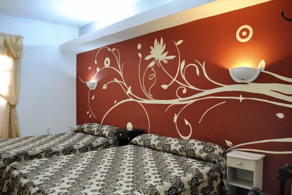 Kahden hengen huone | Minibaari, yksilöllisesti sisustettu, yksilöllisesti kalustettu