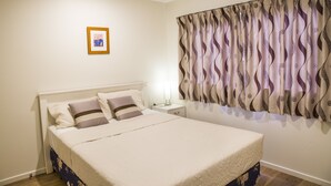 Free WiFi, bed sheets - LUXURY GUEST SUITE (Auckland)