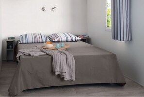 Cots/infant beds, free WiFi - Camping Punta Lago (Calceranica al Lago)