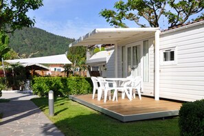 Mobile Home (Venezia) | Terrace/patio - Camping Punta Lago (Calceranica al Lago)