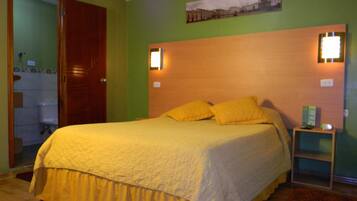 Habitación individual | Caja de seguridad en la habitación, escritorio y wifi gratis