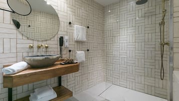 Double or Twin Room | Bathroom | Free toiletries, hair dryer, towels